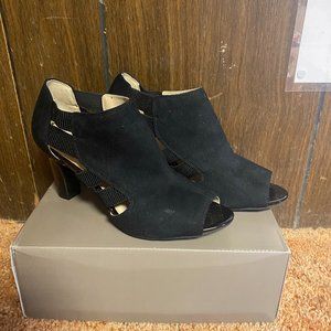 BRAND NEW Life Stride Black Booties